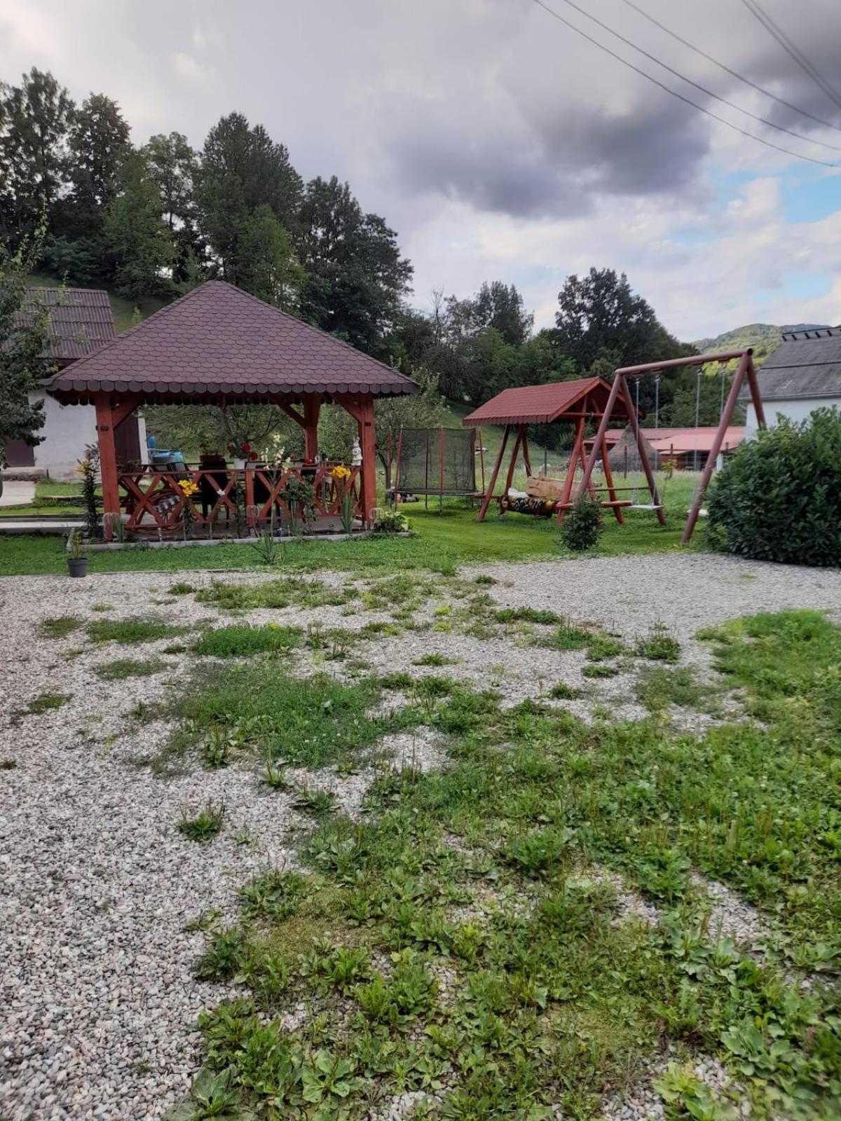 Casa M&M Lägenhet Vişeu de Sus Exteriör bild